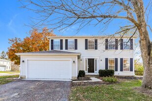 5911 Vero Dr in Hilliard, OH - Building Photo