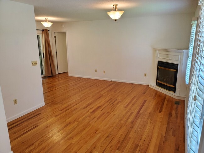40 Bluebird Lane in Brevard, NC - Building Photo - Building Photo