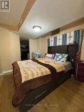 4 Lonestar Crescent in Brampton, ON - Building Photo - Building Photo