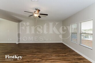 2423 Valencia Crst in San Antonio, TX - Building Photo - Building Photo