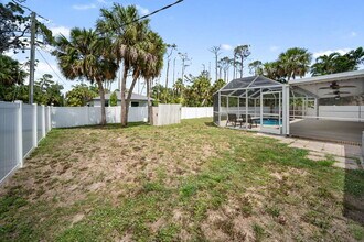 16834 Toledo Blade Blvd in Port Charlotte, FL - Building Photo - Building Photo