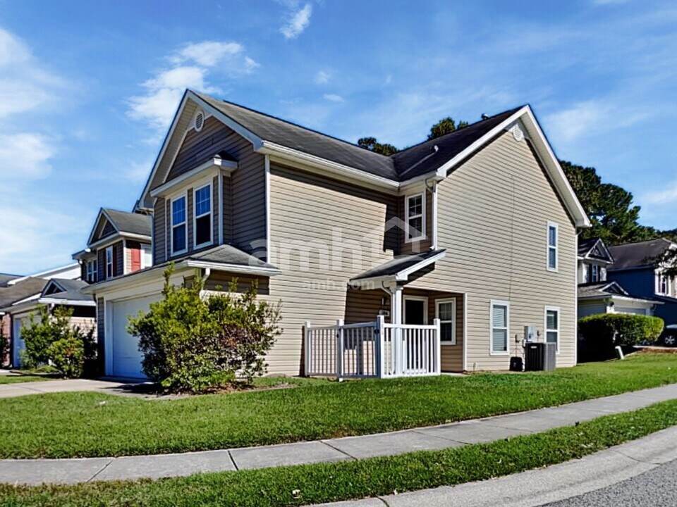 186 Chemistry Cir in Ladson, SC - Foto de edificio