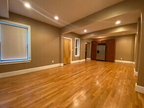 1592 Beacon St, Unit 1 in Brookline, MA - Building Photo - Building Photo