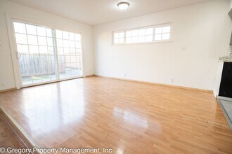 2211 Pacific Ave in Alameda, CA - Building Photo - Building Photo