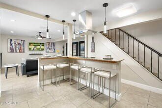 8570 E Indian School Rd in Scottsdale, AZ - Building Photo - Building Photo