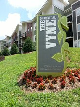 Vyne on Central in Charlotte, NC - Building Photo - Building Photo