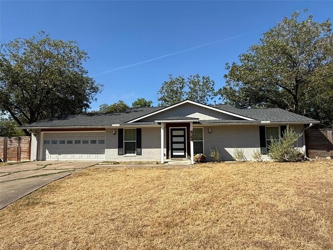 property at 5814 Gloucester Ln