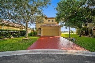 5271 SW 141st Terrace in Miramar, FL - Building Photo
