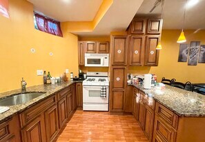 30 Saint Germain St, Unit T in Boston, MA - Building Photo