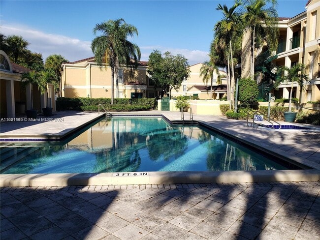 property at 949 Riverside Dr