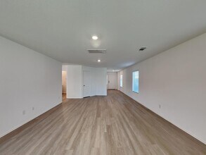 22264 Stoney Ravine Dr in New Caney, TX - Building Photo - Building Photo