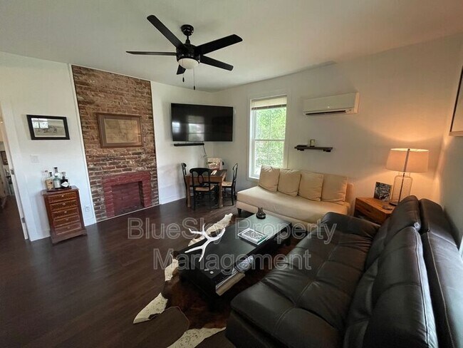 705 Maple St in Charlottesville, VA - Building Photo - Building Photo