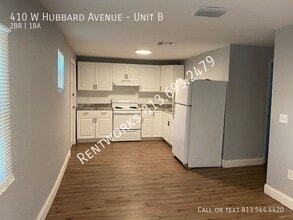410 W Hubbard Ave in DeLand, FL - Foto de edificio - Building Photo
