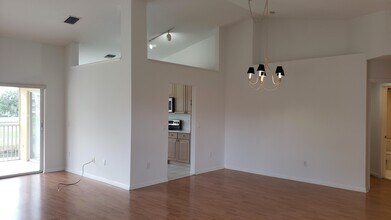 17061 Emile St in Boca Raton, FL - Building Photo - Building Photo