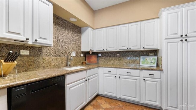 10 Shasta E Ave in McAllen, TX - Building Photo - Building Photo