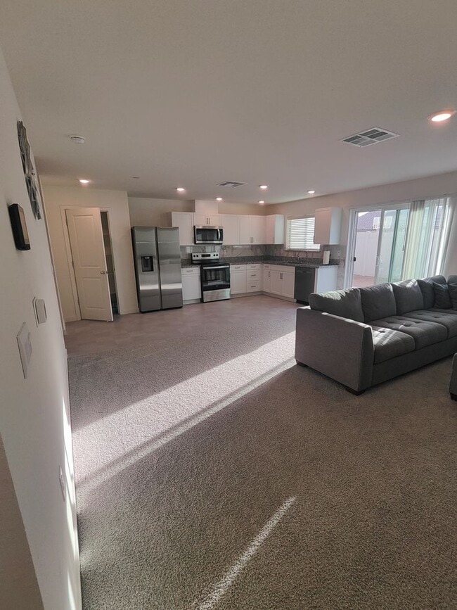 7784 Forestdale Wy in Elk Grove, CA - Building Photo - Building Photo