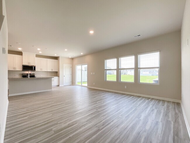 2108 Morgan Hls Dr in Albemarle, NC - Building Photo - Building Photo