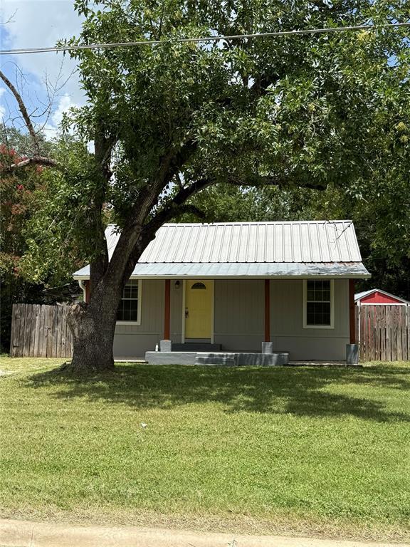 property at 721 S Laurel Ave