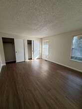 222 Bremerton Ave SE in Renton, WA - Building Photo - Building Photo