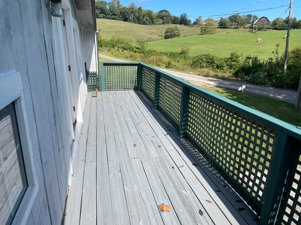 1818 Arden Ln in Morristown, TN - Foto de edificio