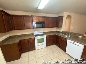6119 Luckey Run in San Antonio, TX - Foto de edificio - Building Photo