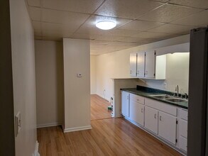 123 April St, Unit 123 April Street, Apt 54 in Yukon, PA - Building Photo - Building Photo