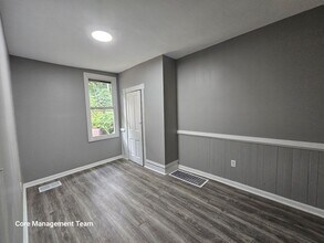 2624 Stella St in Pittsburgh, PA - Building Photo - Building Photo