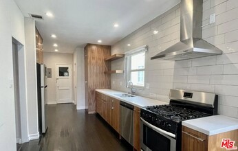 8329 4th St in Los Angeles, CA - Building Photo - Building Photo