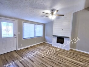 122 Albany St in Salina, KS - Building Photo - Building Photo