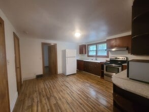 873 Opekiska Rd in Fairmont, WV - Building Photo - Building Photo