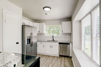 5403 Diane Ct in Spring, TX - Foto de edificio - Building Photo