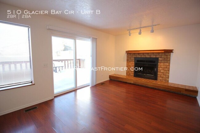 510 Glacier Bay Cir-Unit -Unit B in Anchorage, AK - Building Photo - Building Photo