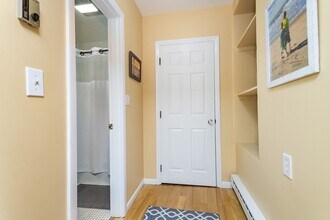 8 Battery St, Unit 3 in Boston, MA - Building Photo - Building Photo