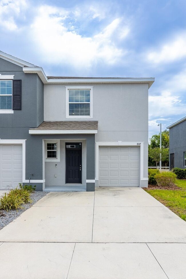 8749 Falling Blue Pl in Riverview, FL - Building Photo - Building Photo