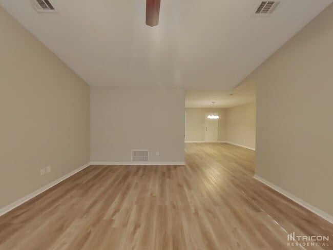 114 Scarborough Ct in Ellenwood, GA - Building Photo - Building Photo