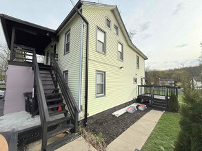 54 Henry St in Oxford, NJ - Foto de edificio - Building Photo
