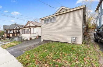 505 Carbon St in Syracuse, NY - Building Photo - Building Photo