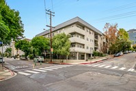 9005 Cynthia St, Unit 413 in West Hollywood, CA - Foto de edificio - Building Photo