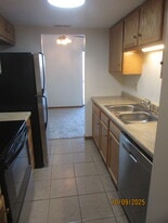 1120 Eagle Feather Cir, Unit Indian Creek Condo in West Carrollton, OH - Building Photo
