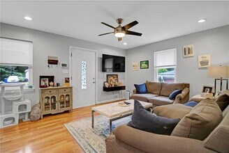 1329 Plaza Ave SW in Atlanta, GA - Building Photo - Building Photo