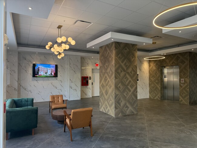 228 Park Ave in East Rutherford, NJ - Foto de edificio - Building Photo