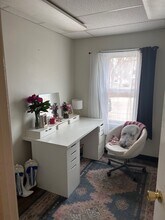 413 N East Ave, Unit 413 in Waukesha, WI - Foto de edificio - Building Photo