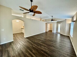1721 Stafford Springs Blvd in Mount Dora, FL - Building Photo - Building Photo