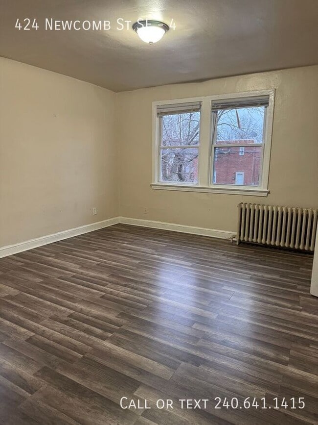 property at 424 Newcomb St SE