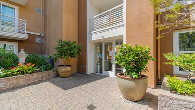 301 Crescent Ct, Unit 3111 in San Francisco, CA - Foto de edificio - Building Photo