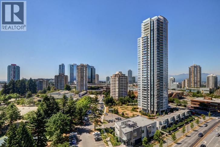 4880 Bennett St in Burnaby, BC - Building Photo