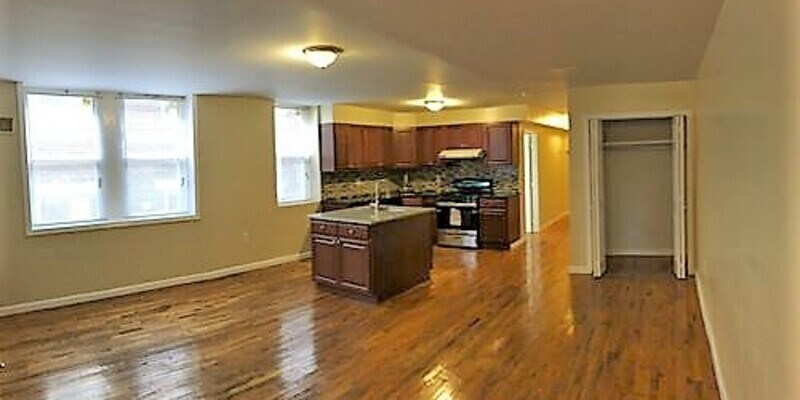 4716 Chestnut St Photo