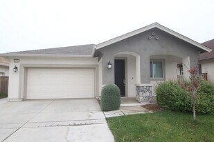 3304 Sloat Run in Chico, CA - Building Photo