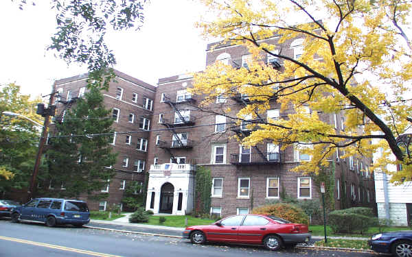 750-758 Jersey Ave in Elizabeth, NJ - Foto de edificio - Building Photo