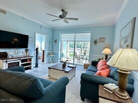 8420 Naples Heritage Dr in Naples, FL - Building Photo